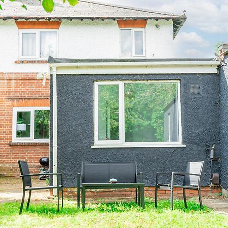 Charming 2-Bedroom Flat With A Garden And Free Parking At Abingdon أكسفورد المظهر الخارجي الصورة