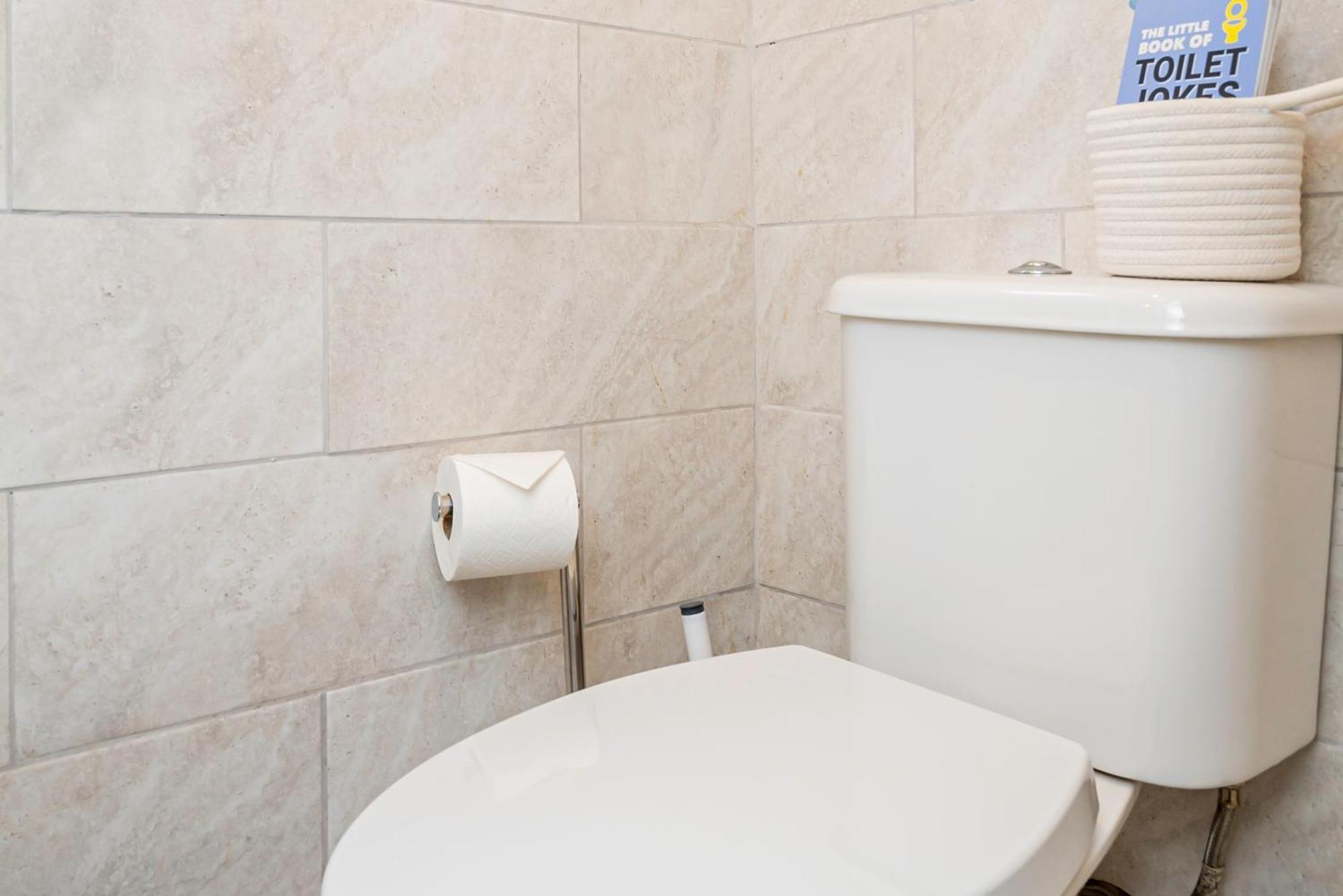Charming 2-Bedroom Flat With A Garden And Free Parking At Abingdon أكسفورد المظهر الخارجي الصورة